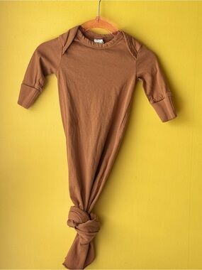 +NWOT Colored Organics Camel Knotted Gown 0-3M Baby Organic Cotton Sleeper